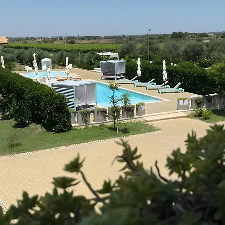 Le Scuderie 6 公寓 加拉托内